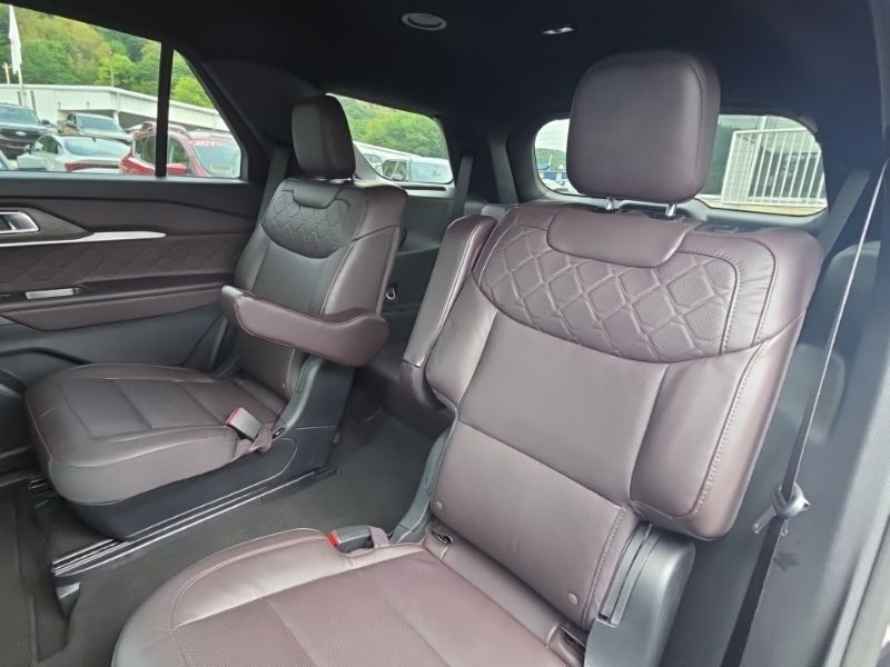 Used 2026 Ford Explorer SUV