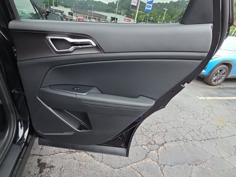 New 2027 Kia Sportage Hybrid SUV