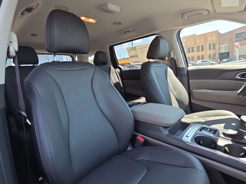 New 2026 Kia Carnival MPV Van