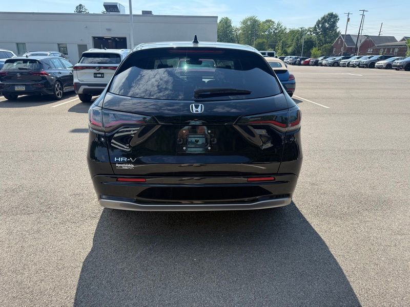 Used 2025 Honda HR-V SUV