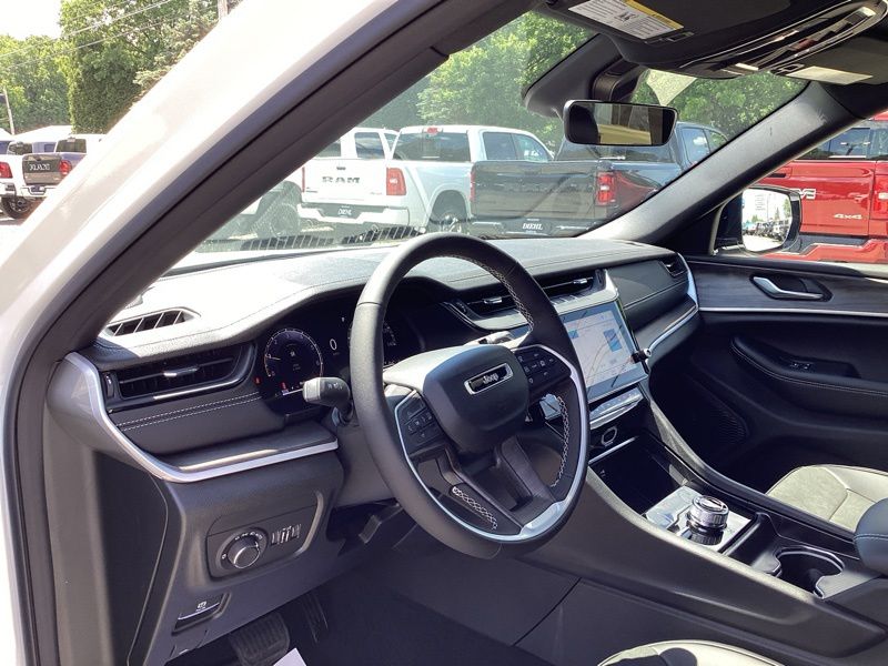 New 2026 Jeep Grand Cherokee SUV
