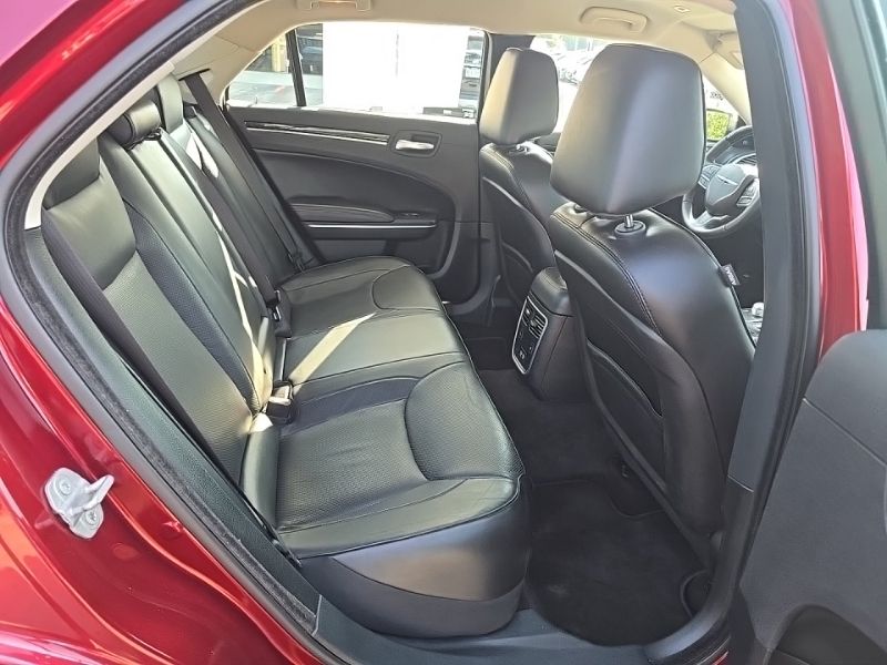 Used 2018 Chrysler 300 Sedan