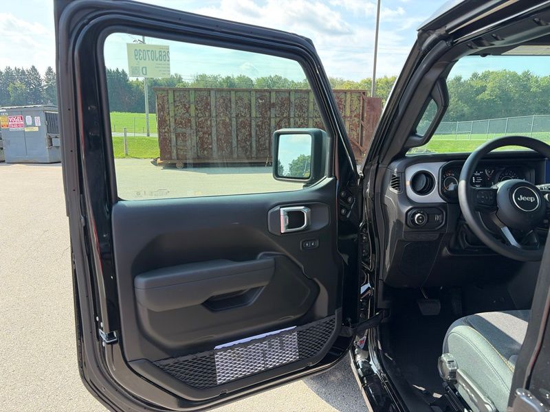 New 2026 Jeep Gladiator Truck