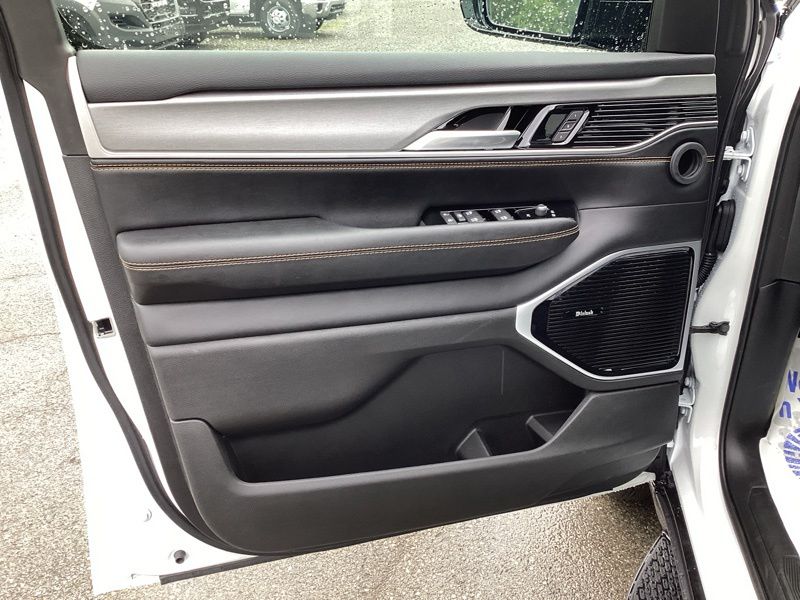 New 2026 Jeep Grand Wagoneer SUV