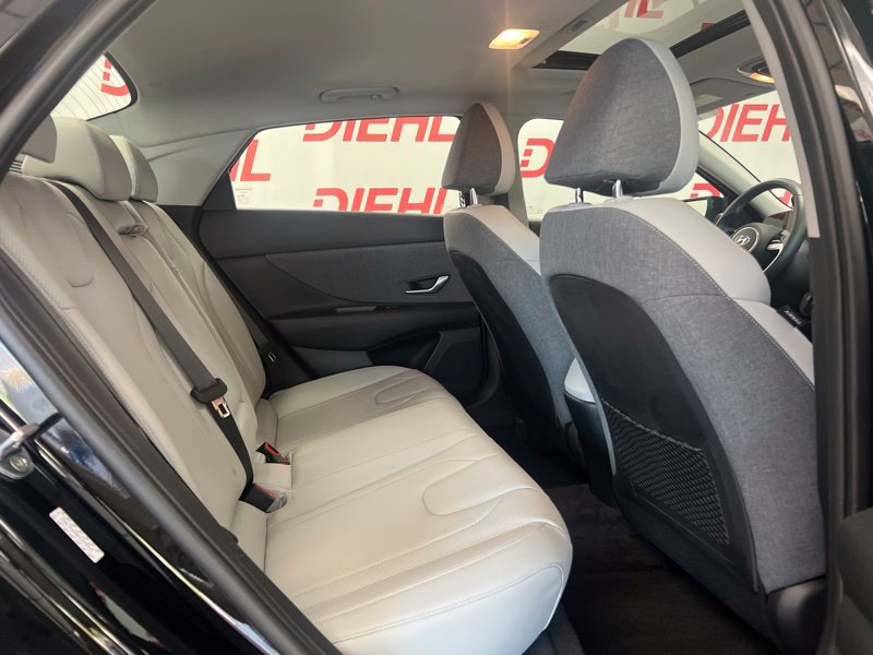 Used 2023 Hyundai Elantra Sedan