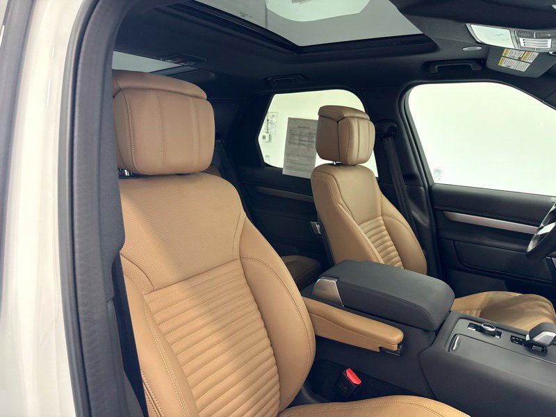 Used 2025 Land rover Discovery SUV