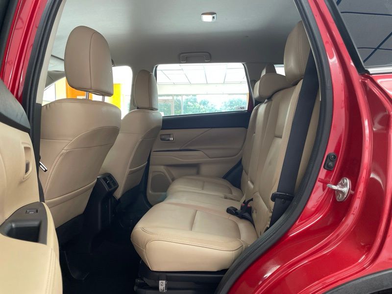 Used 2019 Mitsubishi Outlander SUV
