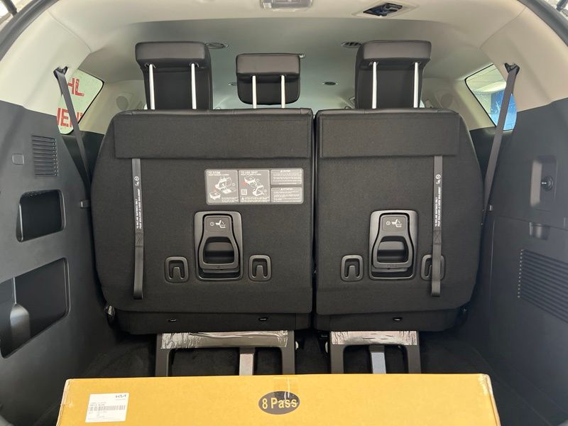 New 2027 Kia Carnival MPV Van