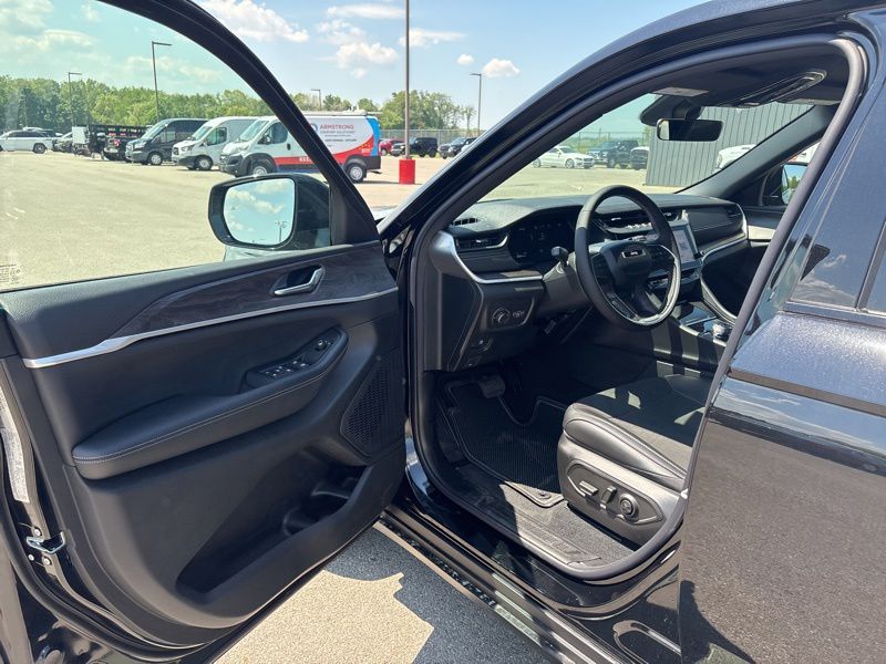 New 2026 Jeep Grand Cherokee SUV