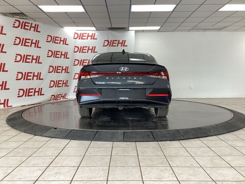 New 2026 Hyundai Elantra Sedan