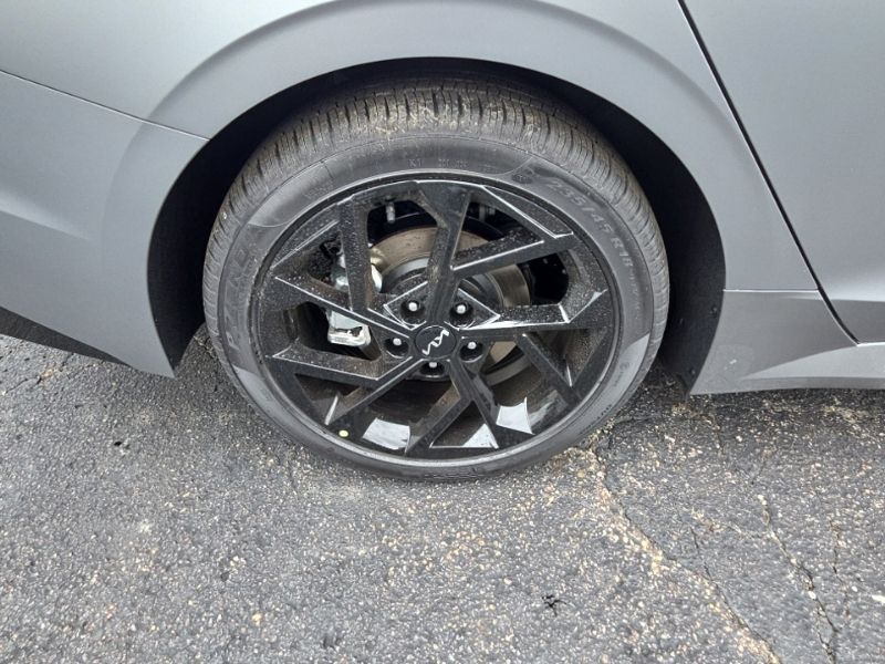 New 2026 Kia K5 Sedan