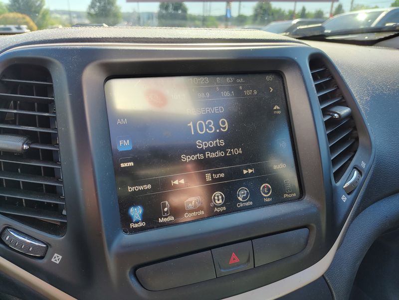 Used 2016 Jeep Cherokee SUV