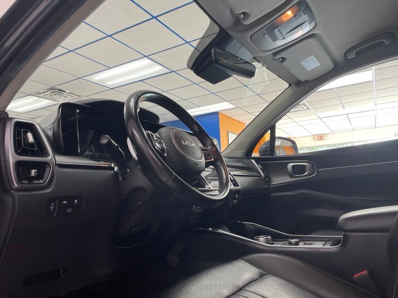 Used 2023 Kia Sorento Hybrid SUV