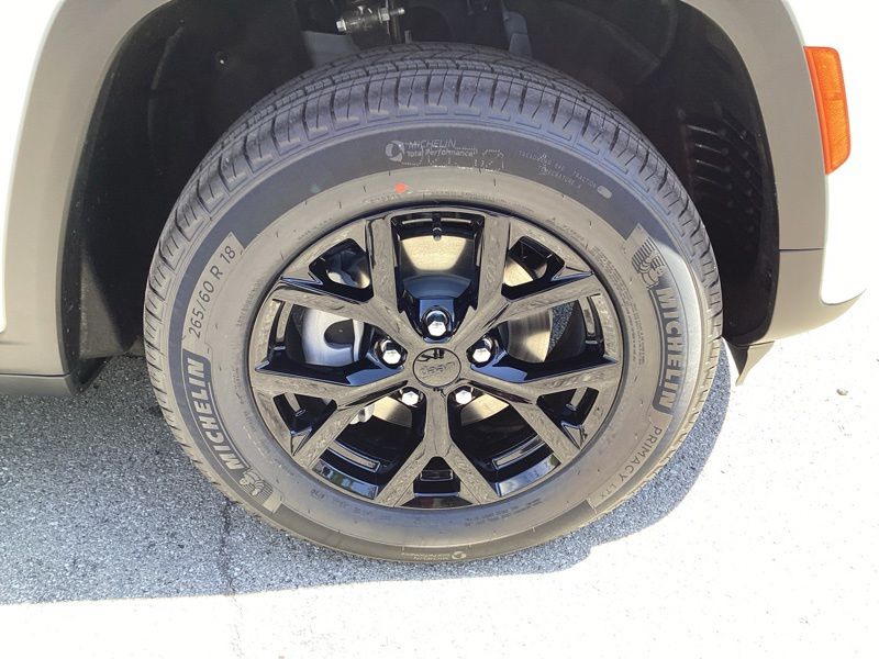 New 2026 Jeep Grand Cherokee SUV