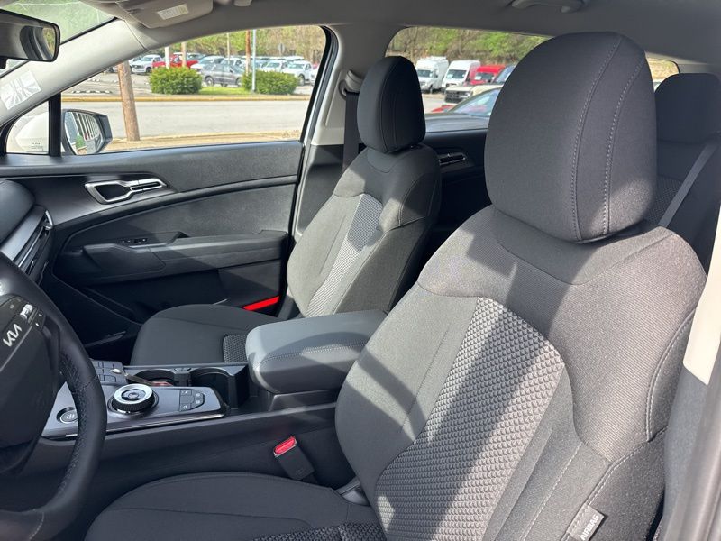 New 2026 Kia Sportage Hybrid SUV