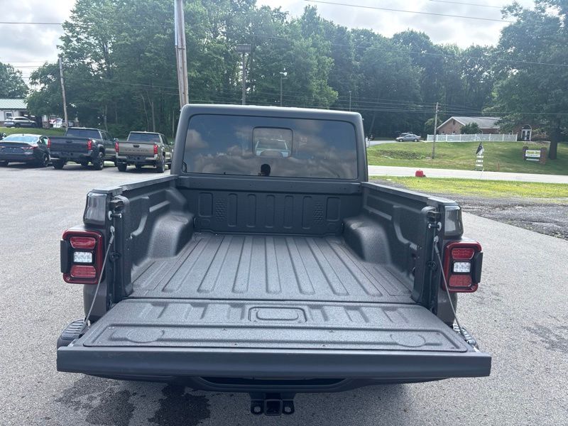 Used 2023 Jeep Gladiator Truck
