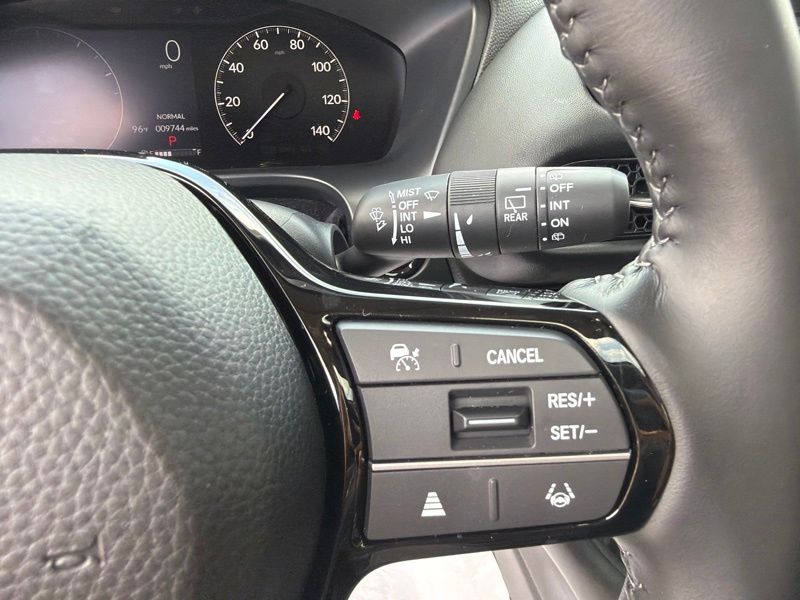 Used 2025 Honda HR-V SUV