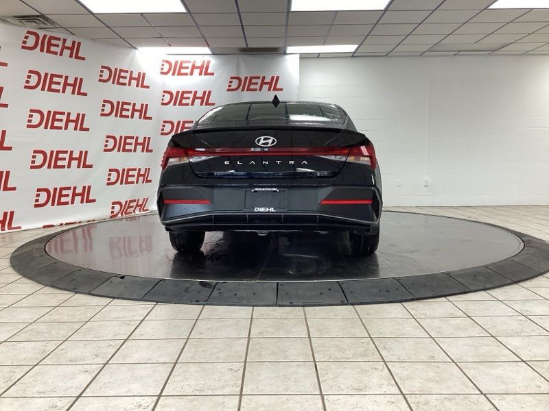 New 2026 Hyundai Elantra Sedan