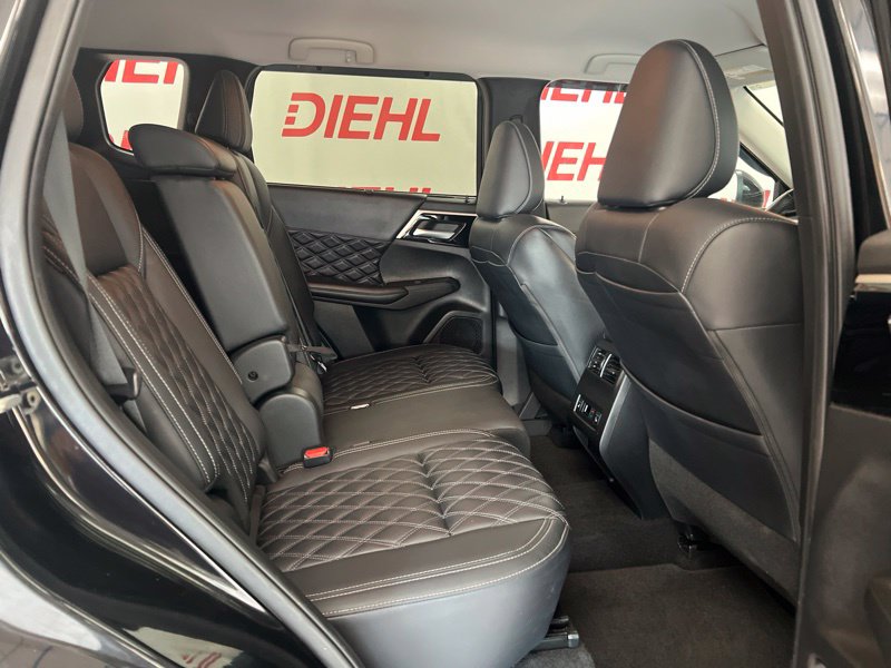 Used 2024 Mitsubishi Outlander SUV