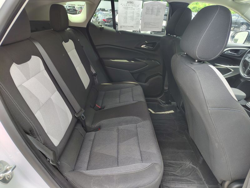 Used 2024 Chevrolet Trax SUV