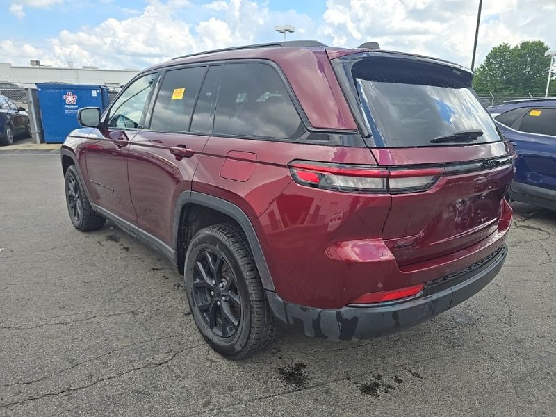Used 2025 Jeep Grand Cherokee SUV