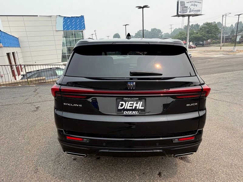 Used 2025 Buick Enclave SUV