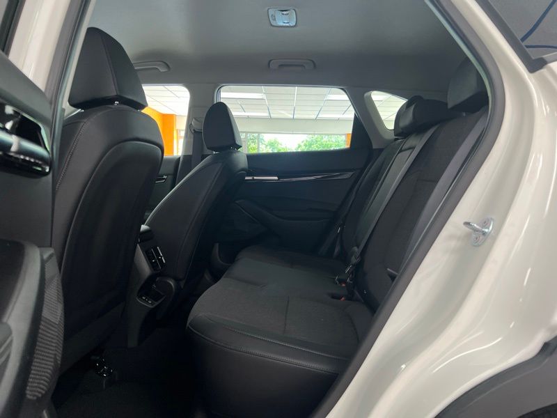 Used 2025 Kia Seltos SUV