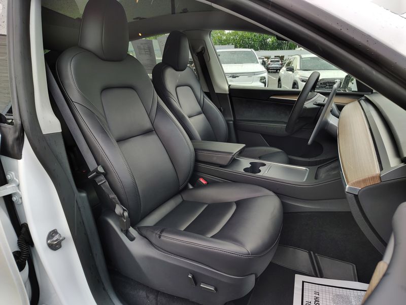 Used 2025 Tesla Model Y SUV