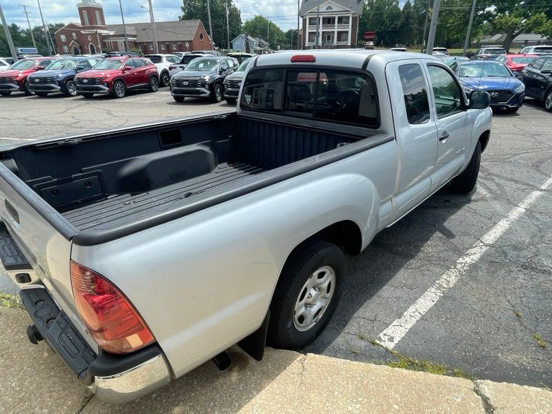 Used 2005 Toyota Tacoma Truck