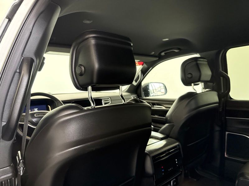 Used 2024 Jeep Wagoneer SUV