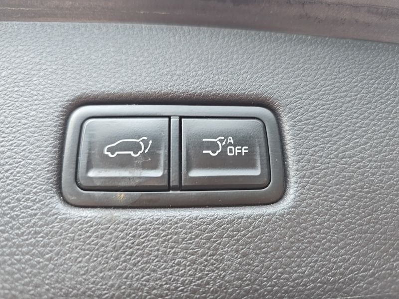 Used 2023 Kia Carnival Van