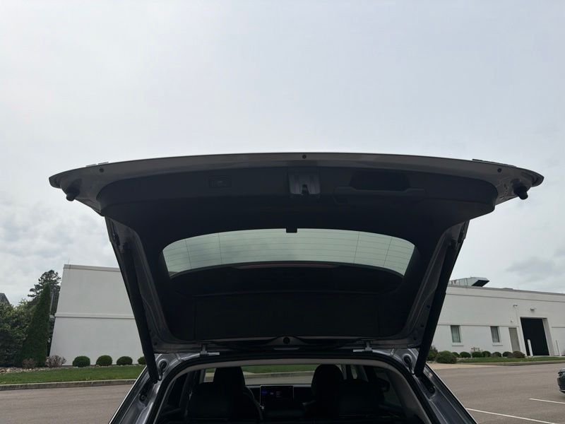 Used 2025 Volkswagen Tiguan SUV