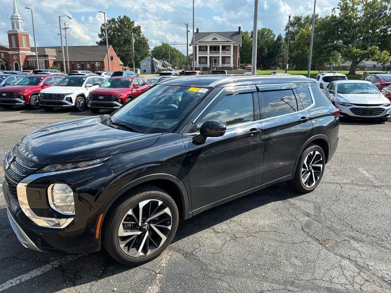 Used 2024 Mitsubishi Outlander SUV