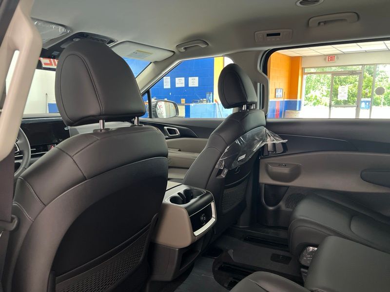 New 2026 Kia Carnival MPV Van