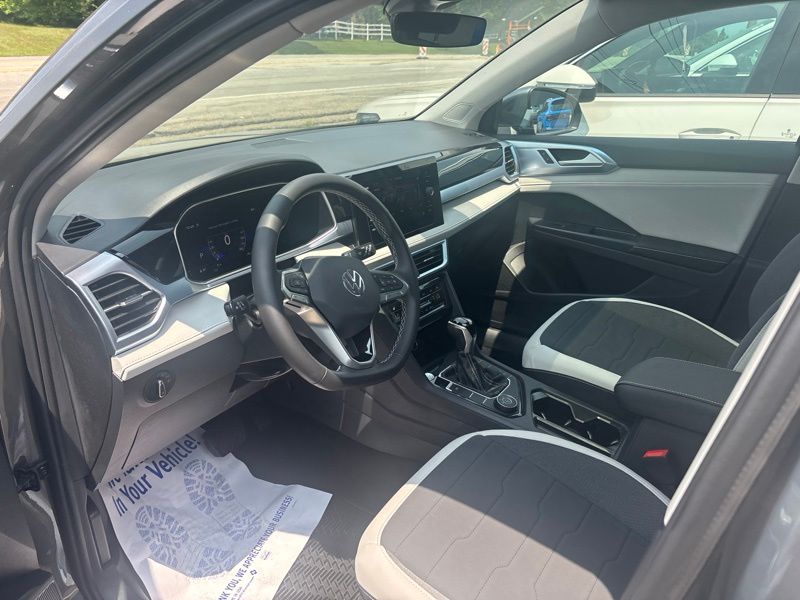 New 2026 Volkswagen Taos SUV