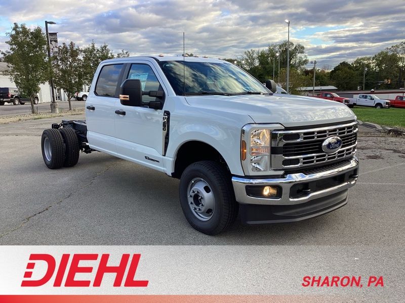 2026 Ford F-350 Super Duty Chassis Cab XL