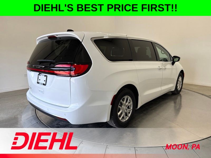 New 2027 Chrysler Pacifica Van