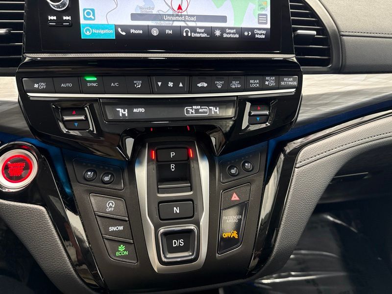 Used 2025 Honda Odyssey Van