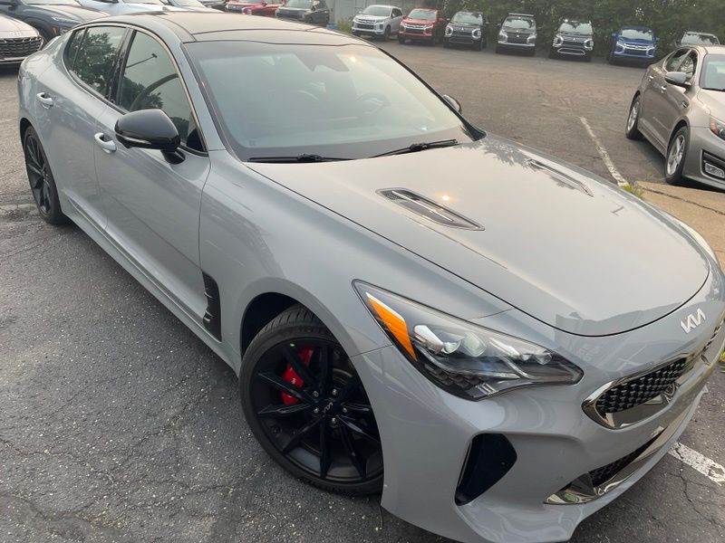 Used 2022 Kia Stinger Sedan