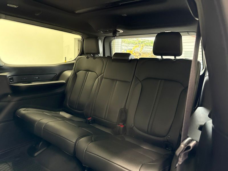 New 2026 Jeep Grand Wagoneer SUV