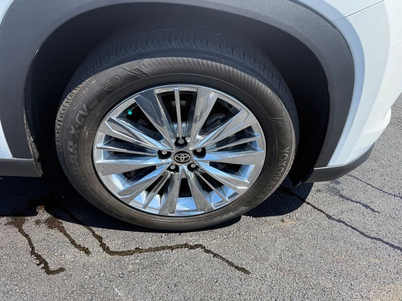 Used 2024 Toyota Grand Highlander SUV