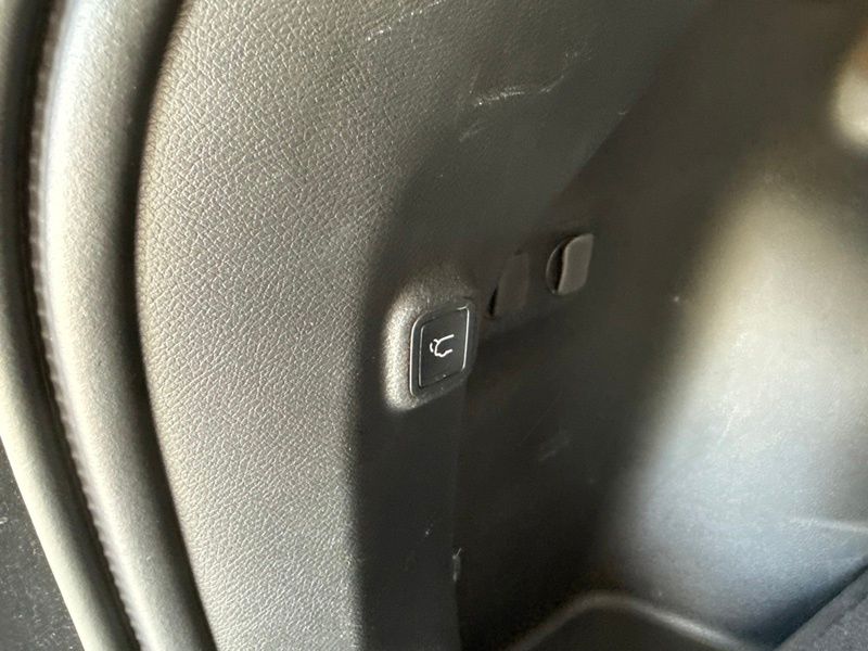 Used 2019 Jeep Cherokee SUV