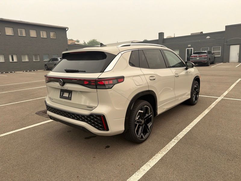 New 2026 Volkswagen Tiguan SUV
