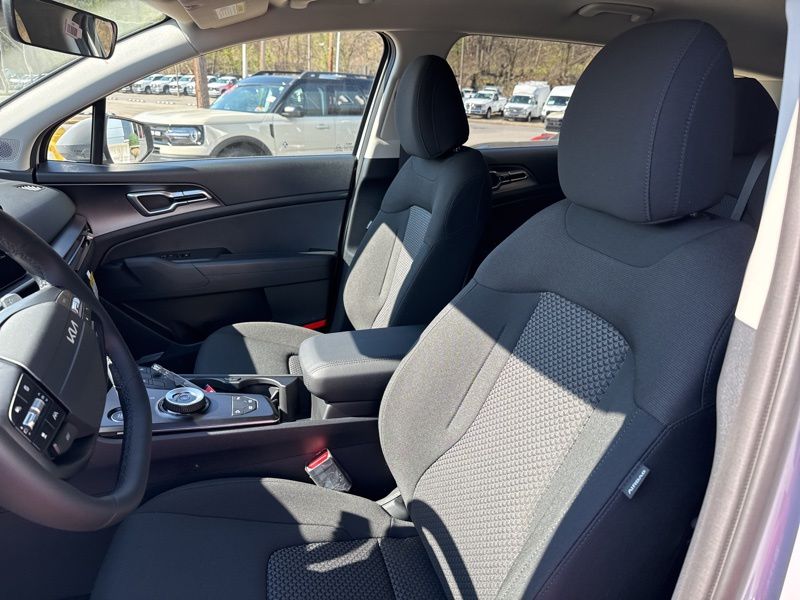 New 2026 Kia Sportage Hybrid SUV