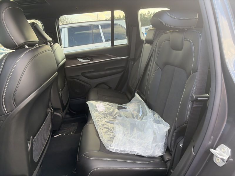 New 2026 Jeep Grand Cherokee SUV