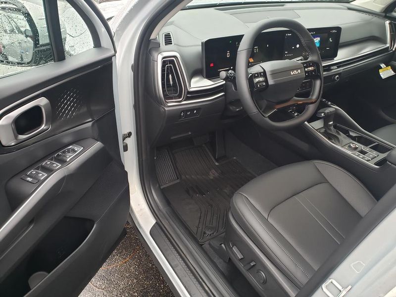 2026 Kia Sorento EX - Photo 7
