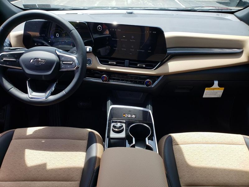 New 2026 Chevrolet Equinox SUV