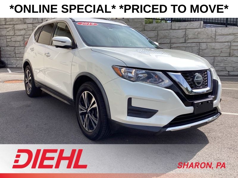  2019 Nissan Rogue SV FWD   