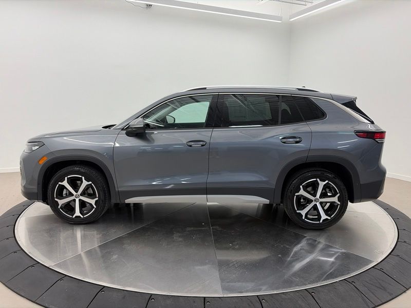 Used 2025 Volkswagen Tiguan SUV
