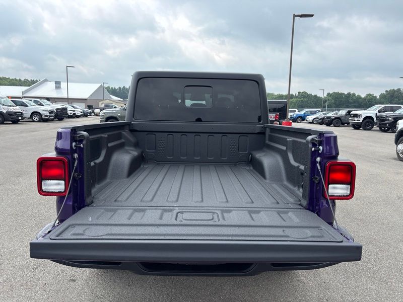 New 2026 Jeep Gladiator Truck